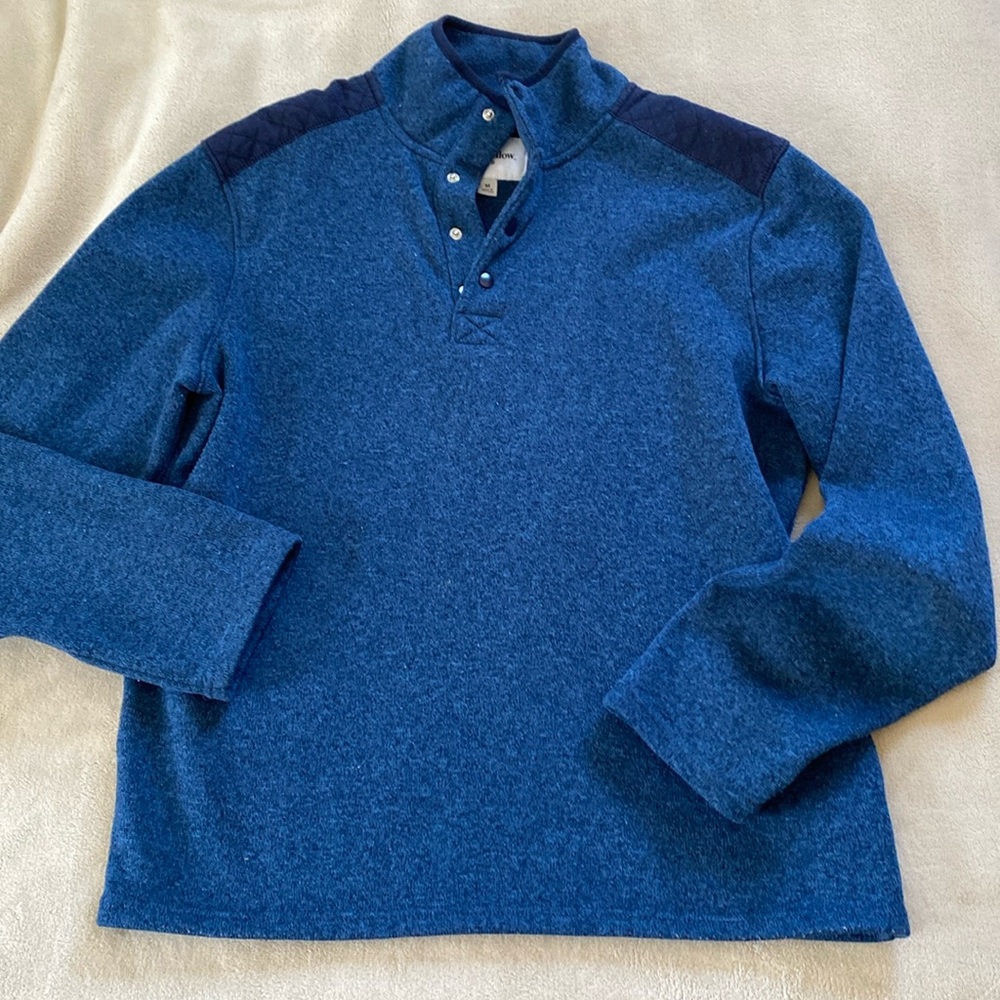 EUC sz M Goodfellow & Co pullover  100% polyester worn once